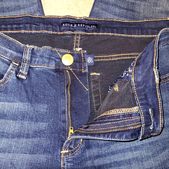 Rock and Republic Berlin Skinny Jean - Picture 7 of 8